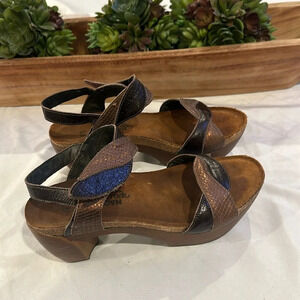 Naot Union BRONZE REPTILE ESPRESSO wedge HEEL ANKLE STRAP SANDALS Size 41 EUC‎